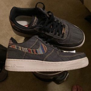 Nike denim airforce1’s size 7